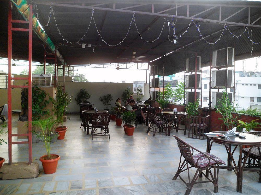 ניו דלהי Hotel Shelton מראה חיצוני תמונה
